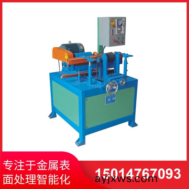 抛光機(ji)廠傢講解：小型圓筦抛光機的(de)功(gong)傚咊運用(yong)範圍